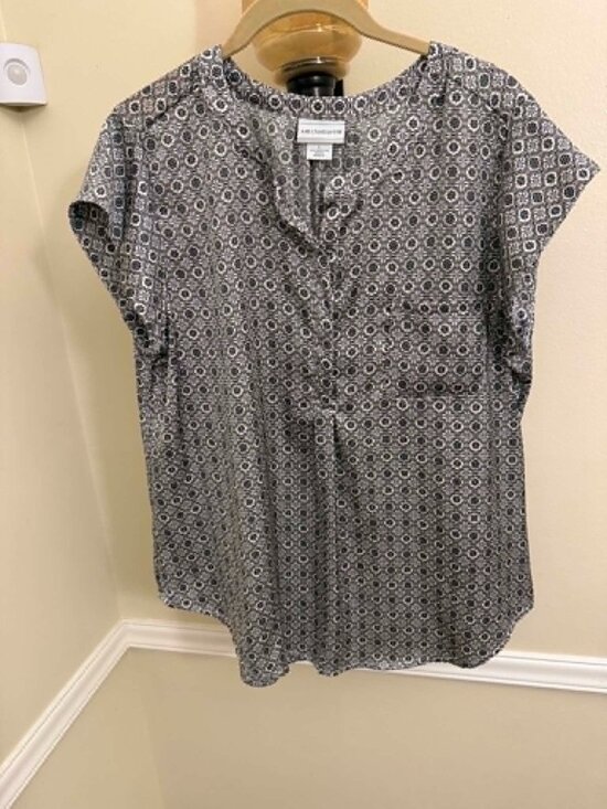 Liz Claiborne Tops - LIZ CLAIBORNE MULTICOLOR CAP SLEEVE BLOUSE LARGE